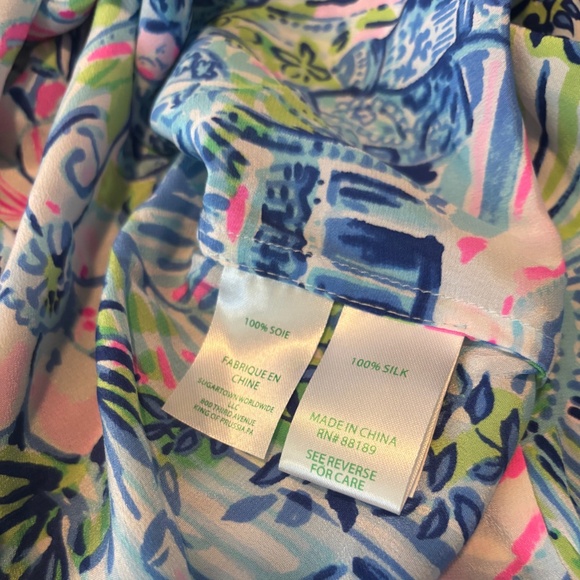 Lilly Pulitzer 100% Silk Floral Print Elsa Blouse Size XXS - Picture 4 of 5